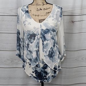 LUCKY BRAND White and Blue Floral Top Sz S